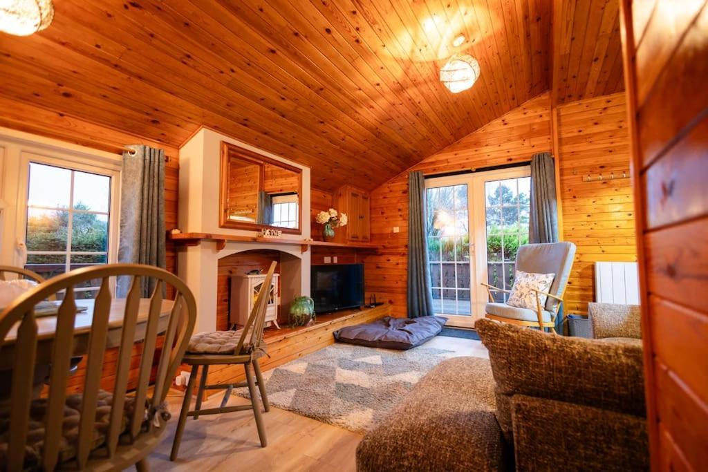 Rural Log Cabin In Snowdonia Near Coed Y Brenin By Seren Short Stays Ffestiniog Luaran gambar