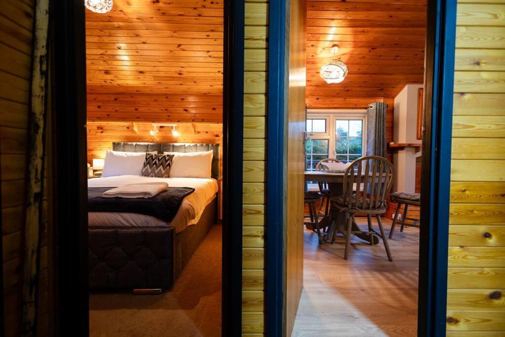 Rural Log Cabin In Snowdonia Near Coed Y Brenin By Seren Short Stays Ffestiniog Luaran gambar